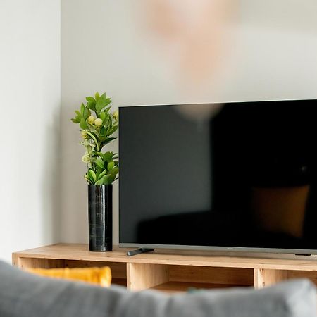 Esencja Apartments With Free Parking Garbary 104 By Noclegi Renters Poznań Kültér fotó