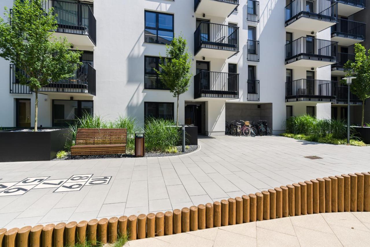 Esencja Apartments With Free Parking Garbary 104 By Noclegi Renters Poznań Kültér fotó
