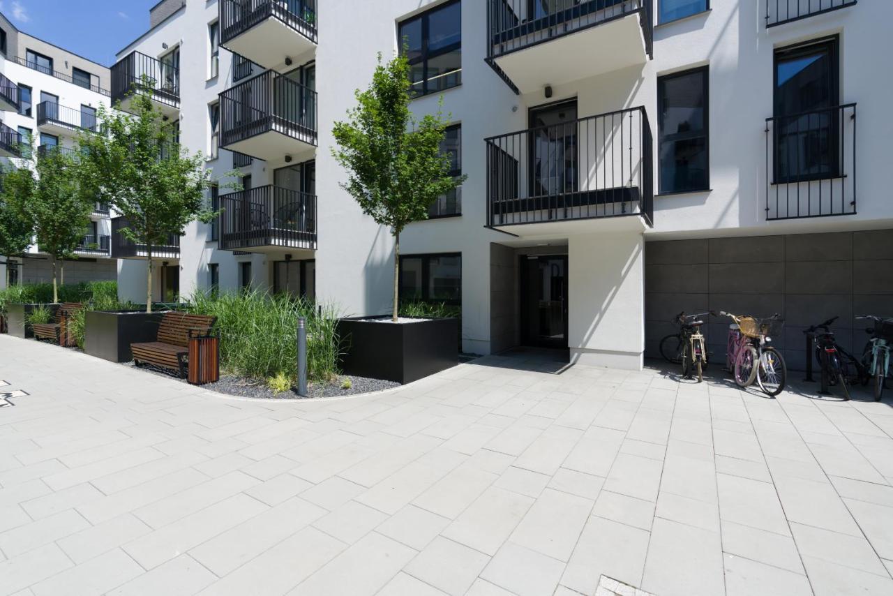 Esencja Apartments With Free Parking Garbary 104 By Noclegi Renters Poznań Kültér fotó