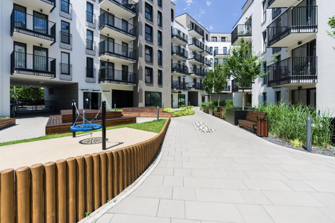 Esencja Apartments With Free Parking Garbary 104 By Noclegi Renters Poznań Kültér fotó