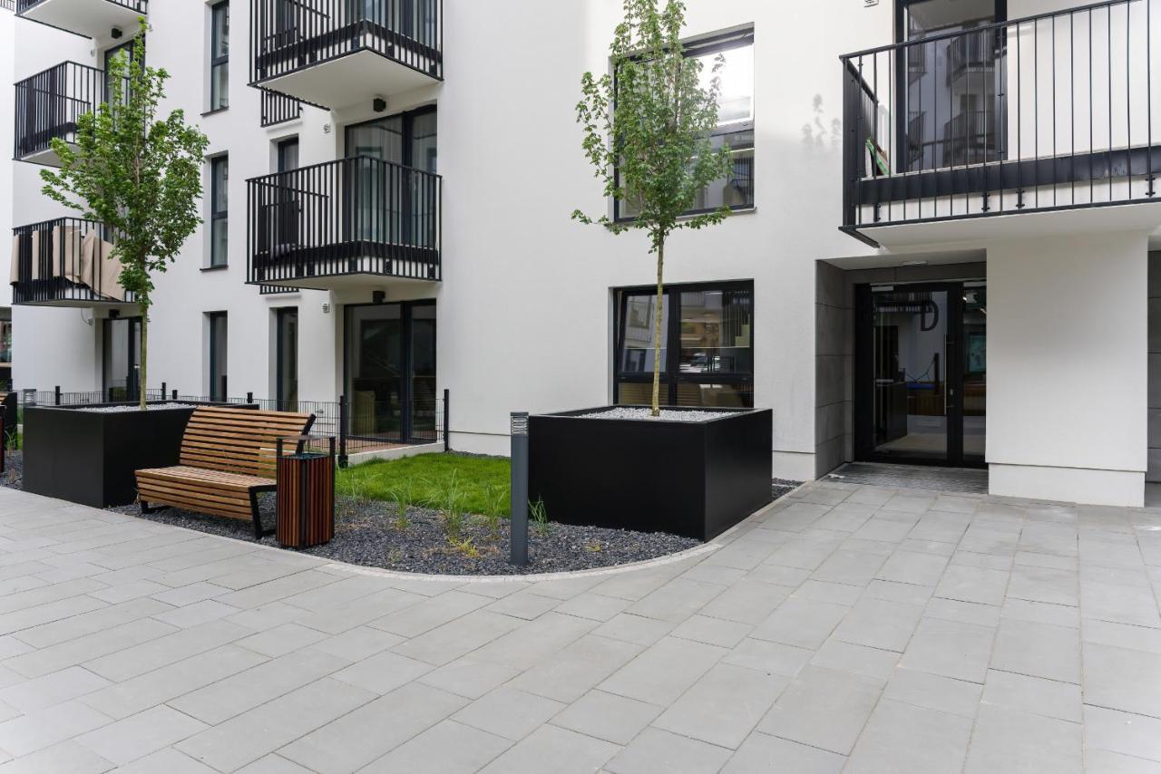 Esencja Apartments With Free Parking Garbary 104 By Noclegi Renters Poznań Kültér fotó
