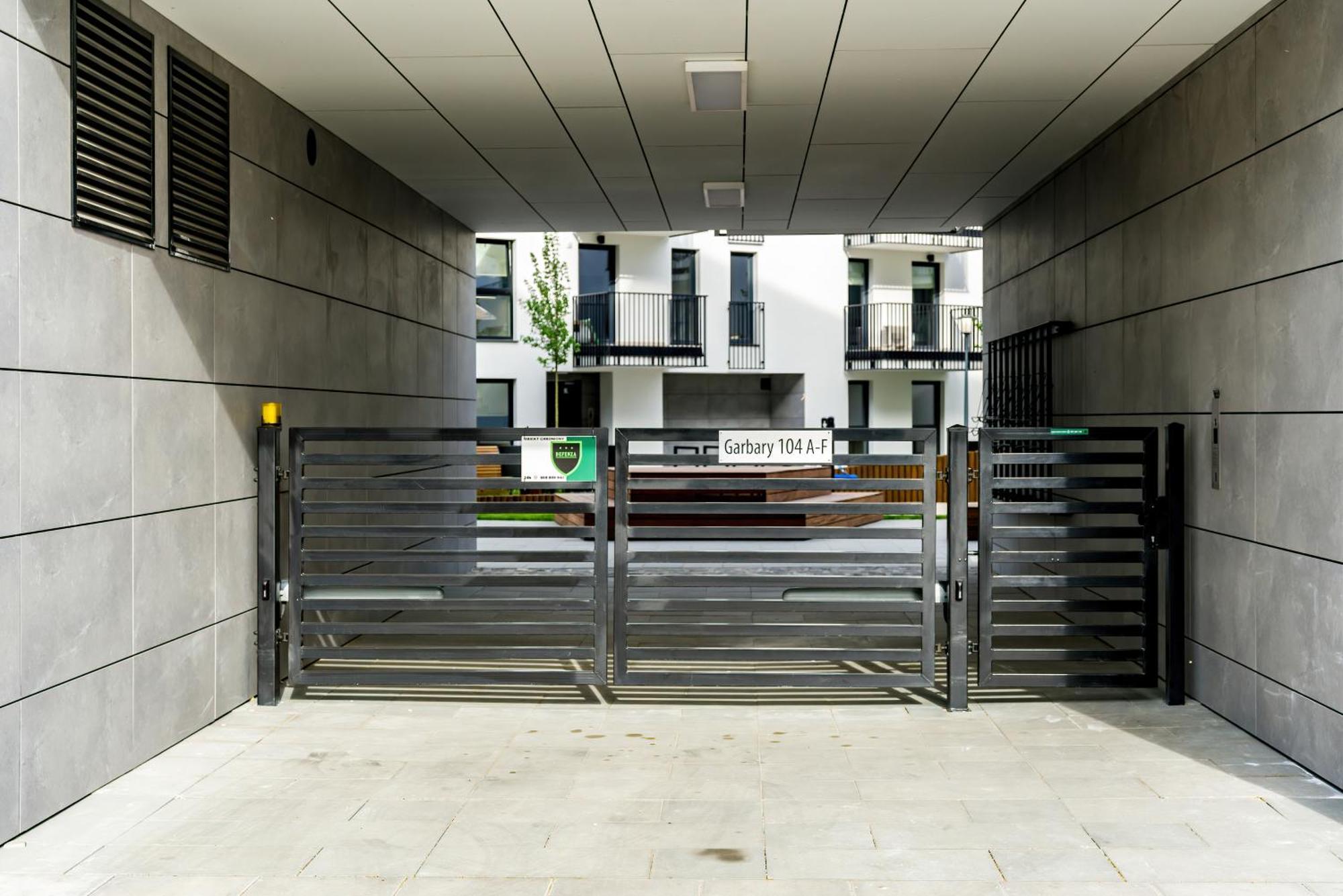 Esencja Apartments With Free Parking Garbary 104 By Noclegi Renters Poznań Kültér fotó