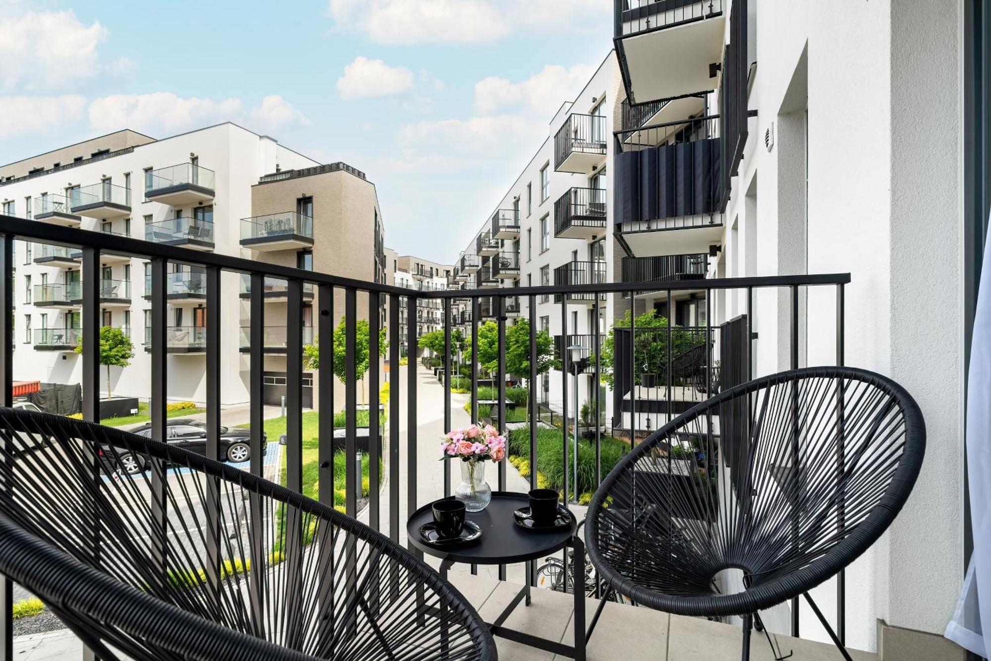 Esencja Apartments With Free Parking Garbary 104 By Noclegi Renters Poznań Kültér fotó